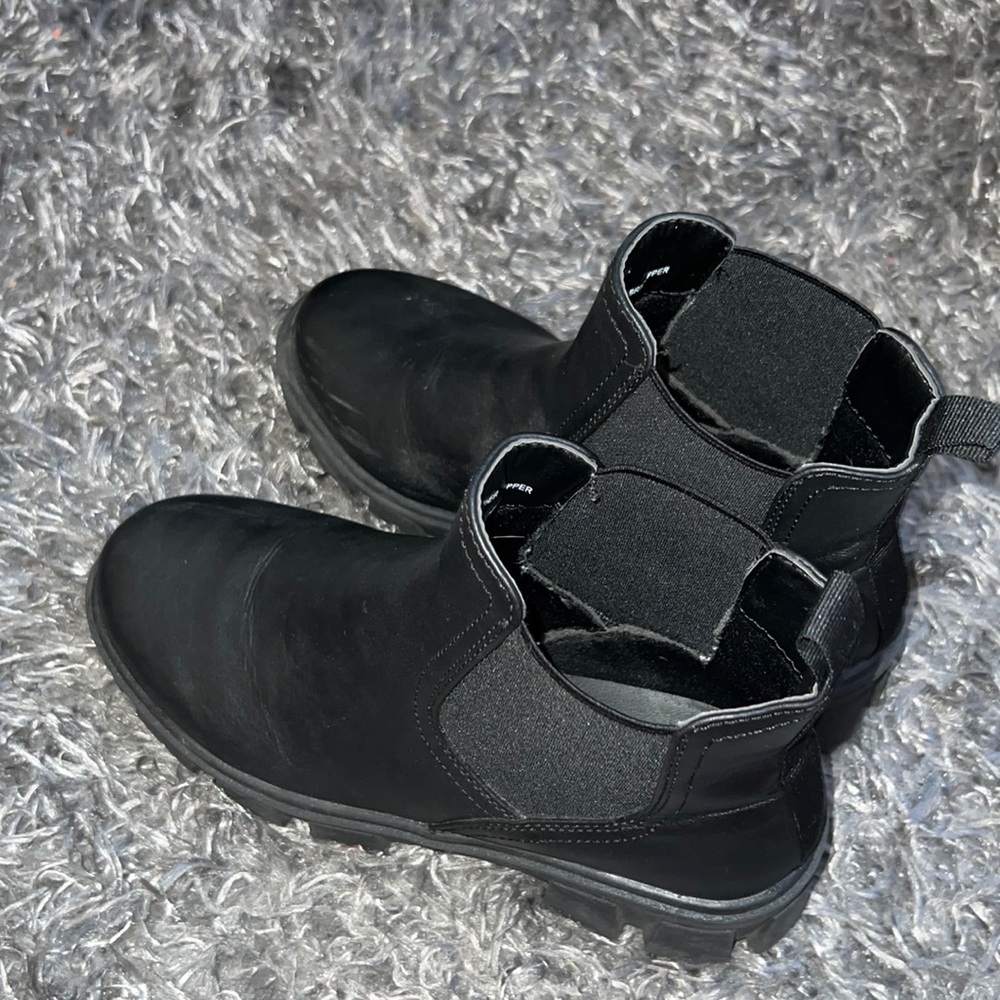 Black Boots